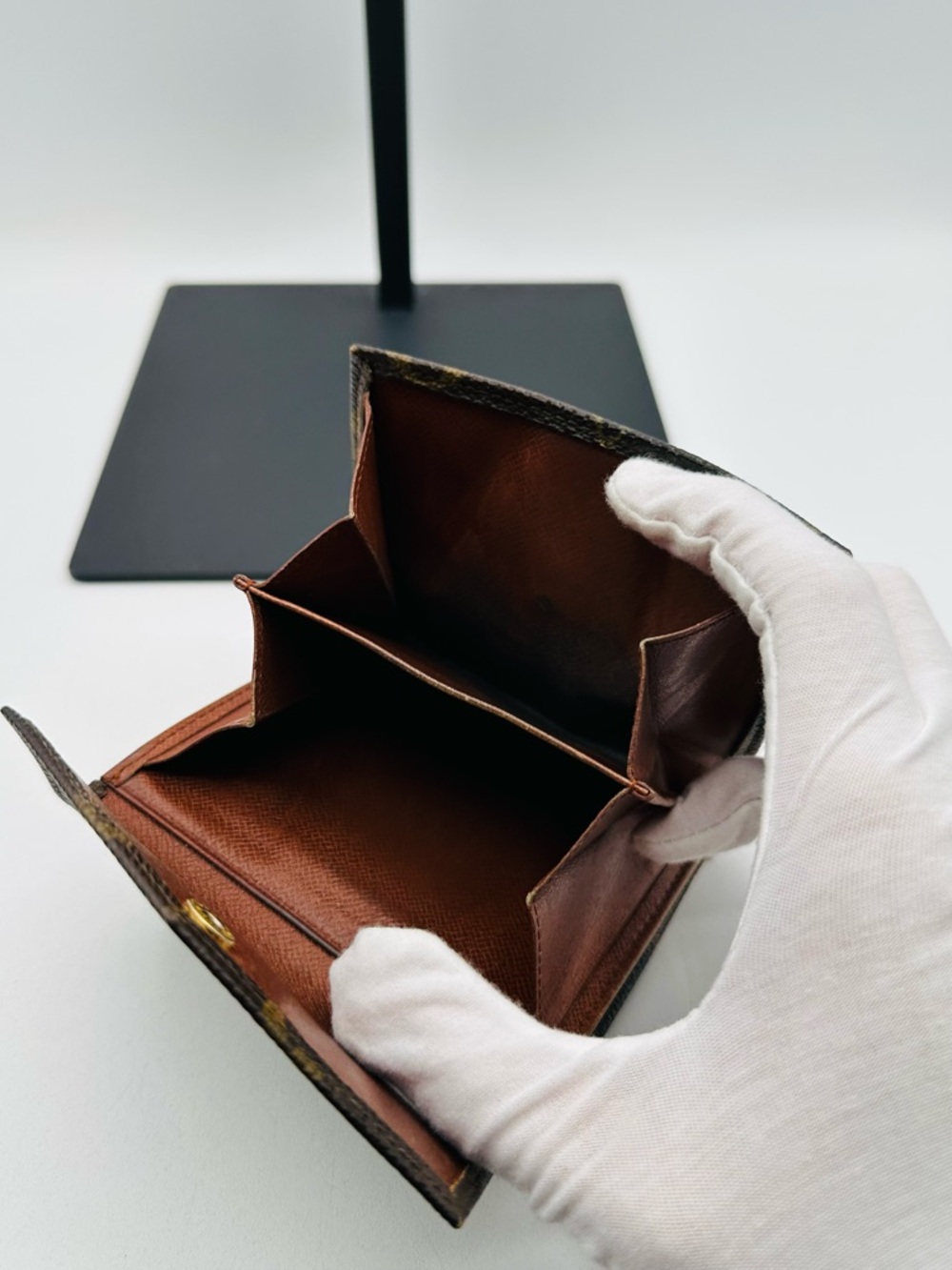 Louis Vuitton Vintage Tri Fold Wallet - Picture 11 of 13